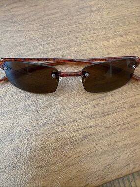 REM Visualites 61 reading glasses tortoiseshell-colored temple arms, rimless